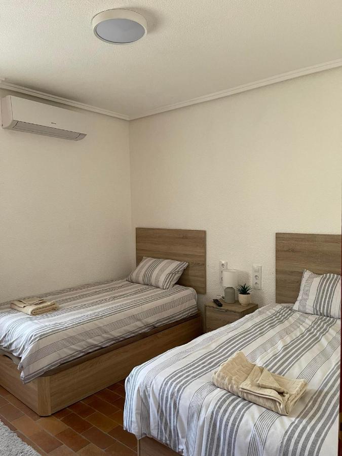 Djm Palms - Shared Casa Rural - Casa Rural Compartida - No Es Una Casa Privada Ayora Екстериор снимка