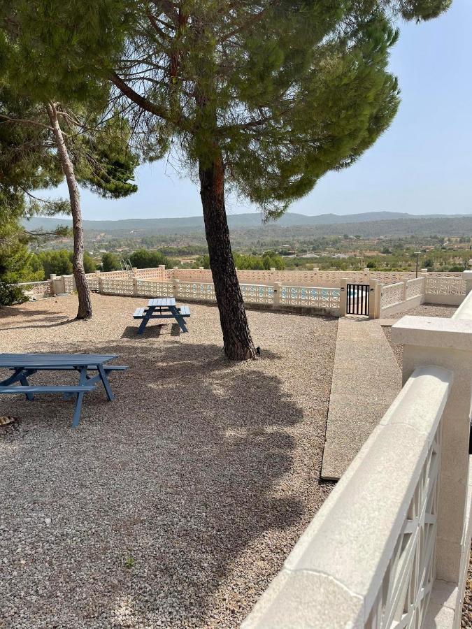 Djm Palms - Shared Casa Rural - Casa Rural Compartida - No Es Una Casa Privada Ayora Екстериор снимка