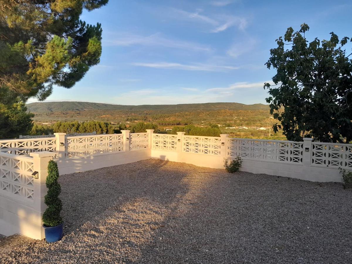 Djm Palms - Shared Casa Rural - Casa Rural Compartida - No Es Una Casa Privada Ayora Екстериор снимка