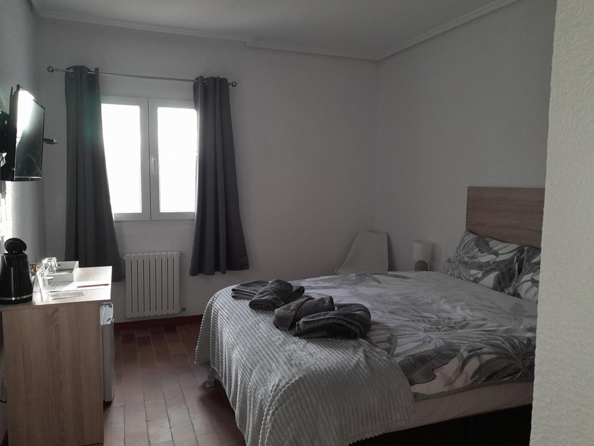 Djm Palms - Shared Casa Rural - Casa Rural Compartida - No Es Una Casa Privada Ayora Екстериор снимка